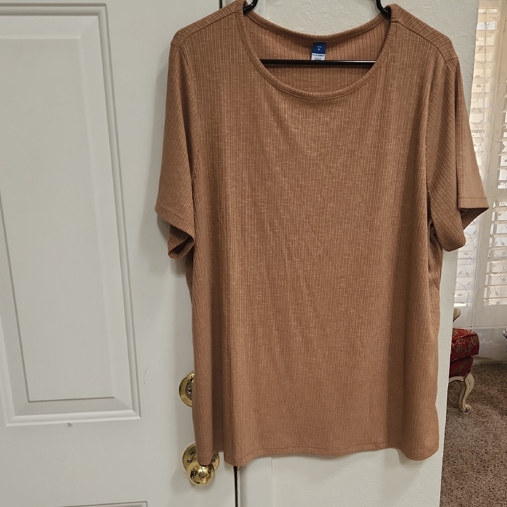Old Navy Tan Short Sleeve Relaxed T-Shirt NWT
